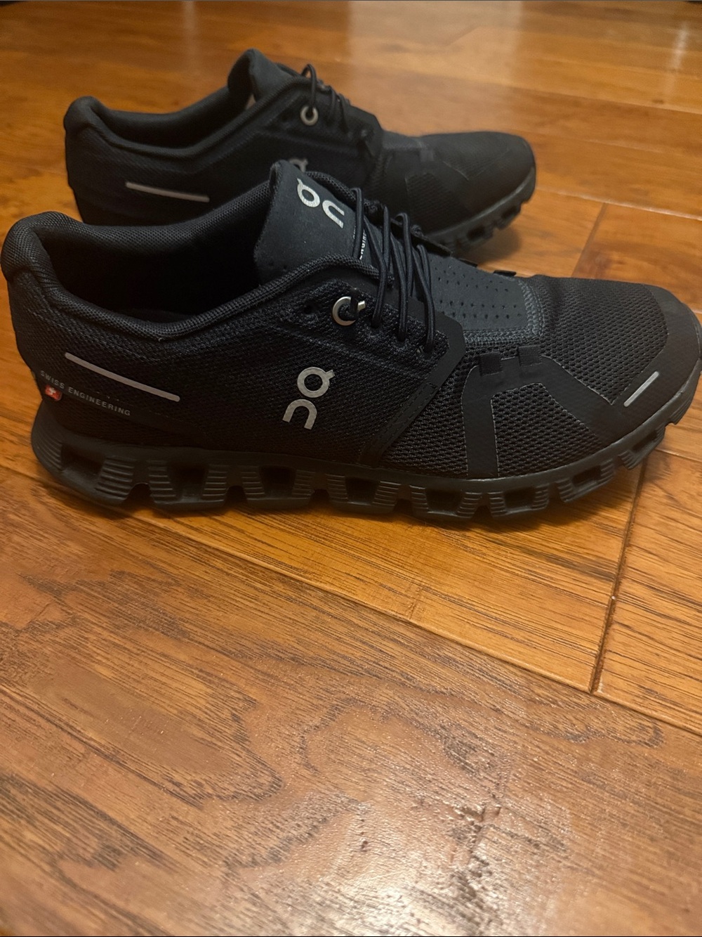 ON Women's Cloud 6 Shoes